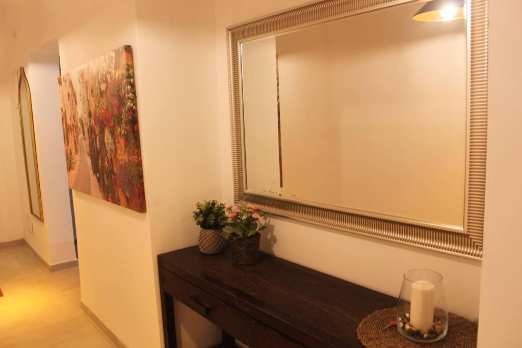 נוף הארבל עם חלון לכינרת Apartamento Migdal Exterior foto