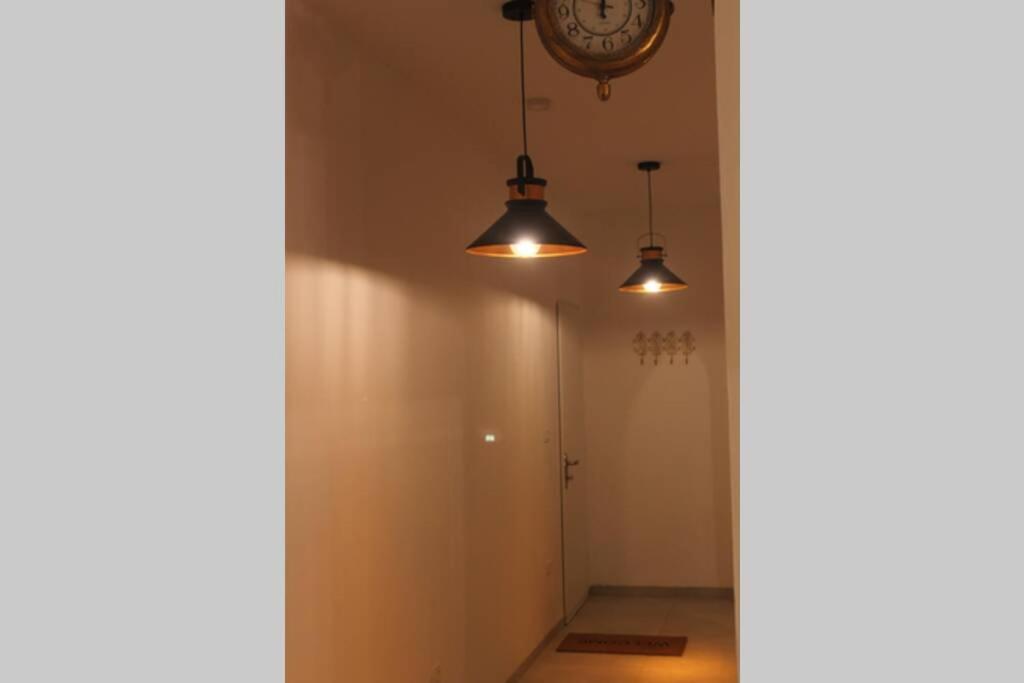 נוף הארבל עם חלון לכינרת Apartamento Migdal Exterior foto